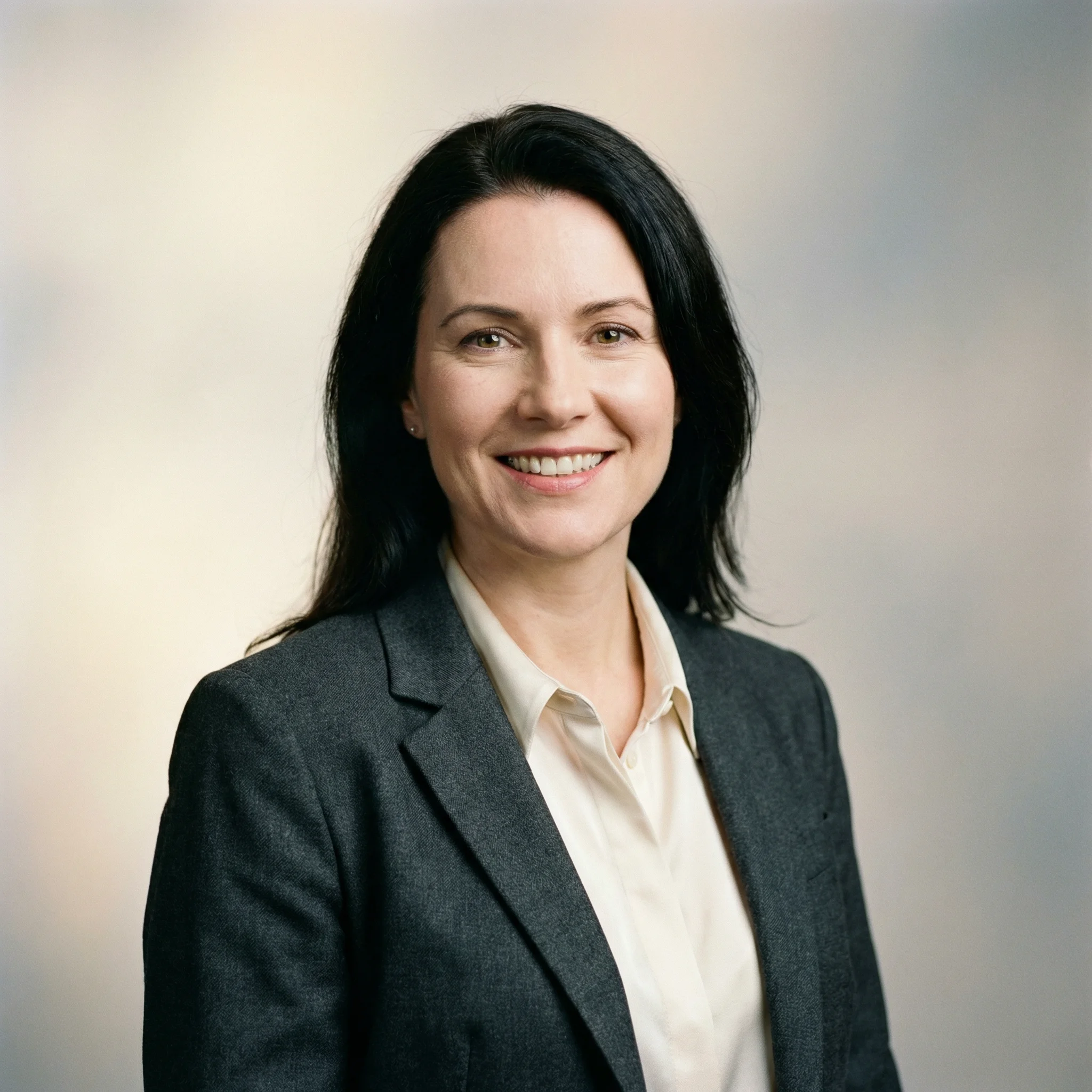Елена Волкова, специалист по финансовому планированию, 400x400